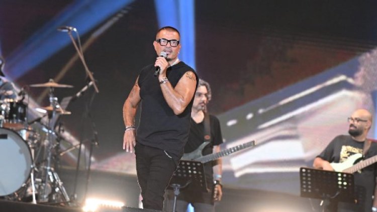 عمرو دياب يشكر عمرو مصطفى في مهرجان العلمين: حبيبي اشتغل معايا في خطفوني.. وبخصه بالشكر