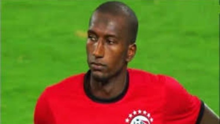 بعد محاكمته بالنصب على لاعبين كرة قدم.. القبض على اللاعب على غزال لتنفيذ أحكام قضائية ضده للمرة الثانية