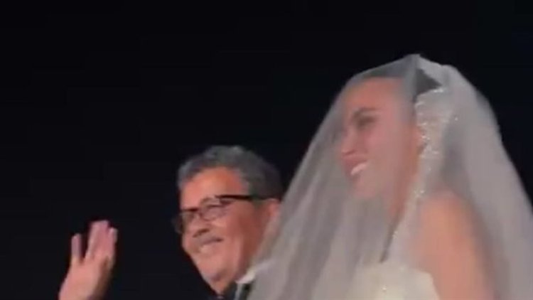 المخرج عمرو عرفة يحتفل بزفاف ابنته في أجواء عائلية