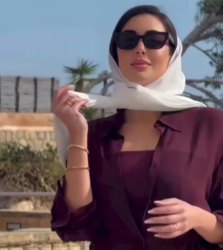 ياسمين صبري تبهر جمهورها بـ «لوك جديد»: الحجاب الأبيض يبرز جمالها في إطلالة استثنائية