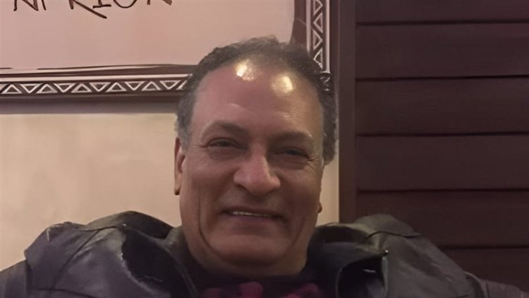 خرج من العناية المركزة.. طبيب الفنان حمدي إسماعيل يكشف عن آخر تطورات حالته الصحية