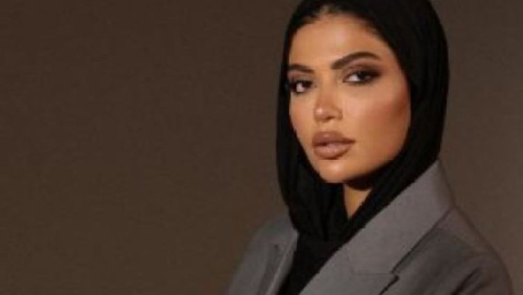 المذيعة هند فاروق بعد تعرض سيارتها للتصادم: "العربية اتخبطت وهي راكنة"