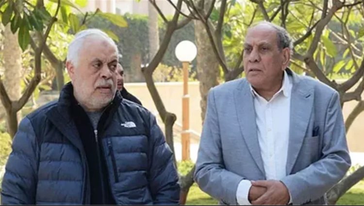 أشرف زكي يعلن انتهاء أزمة منير مكرم وعودته إلى مجلس نقابة المهن التمثيلية