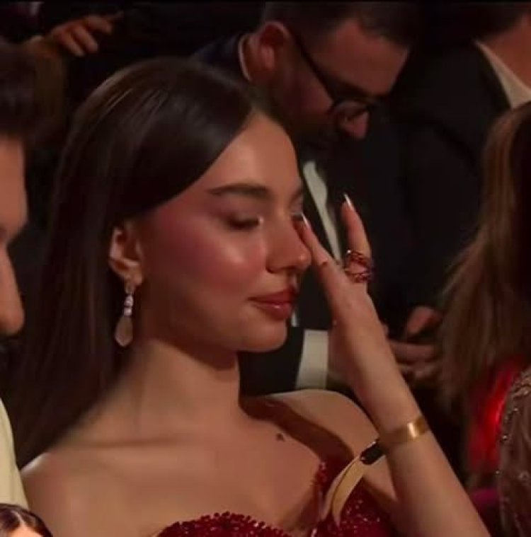 صدمة بيسان إسماعيل بعد فوز أنغام بجائزة الفنانة المفضلة