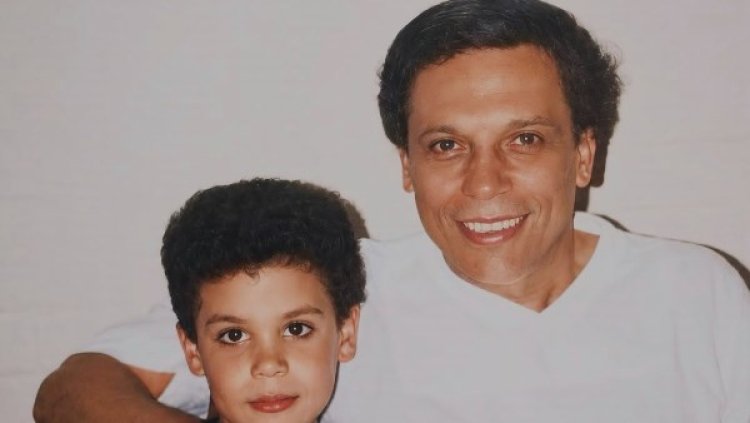 محمد إمام يستعيد ذكريات طفولته مع عادل إمام برسالة مؤثرة: أحلى حاجة حصلت في التاريخ