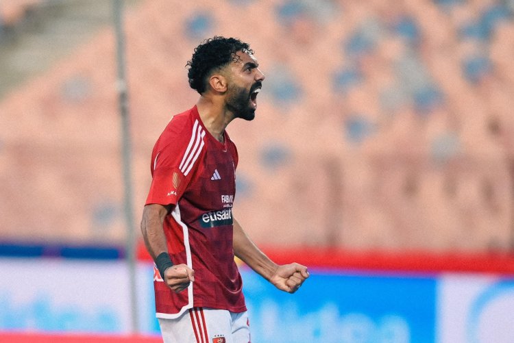 الأهلي يتقدم على كيتارا بثنائية الشحات وأفشة بالشوط الأول