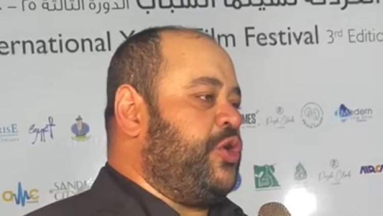 محمد ممدوح يهدي تكريمه بمهرجان الغردقة السينمائي لفلسطين وروح تيمور تيمور