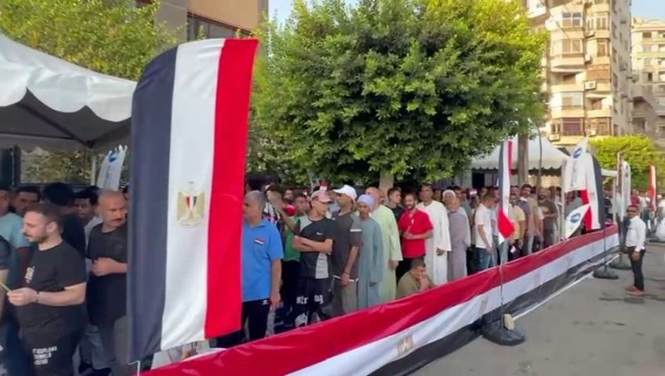 أنتخابات مجلس الشيوخ 2025....أصطفاف مئات الناخبين أمام اللجان بالنزهة 