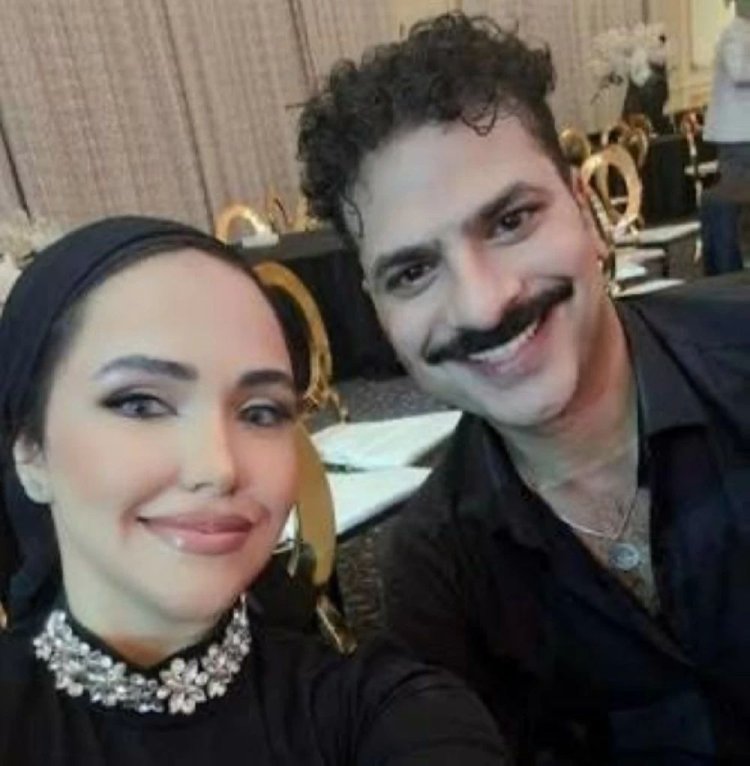 طلاق مصطفى أبو سريع من زوجته بالثلاثة