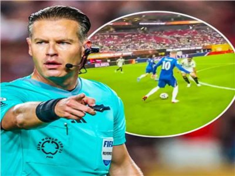 بعد استخدامها في مونديال الأندية.. "فيفا" يعتمد كاميرا الحكم في الدوريات