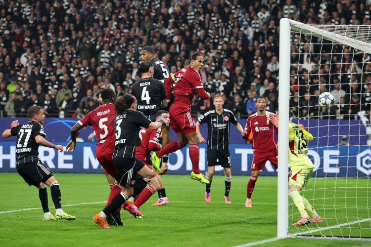 في غياب صلاح.. ليفربول يقسو على آينتراخت فرانكفورت بخماسية في دوري الأبطال