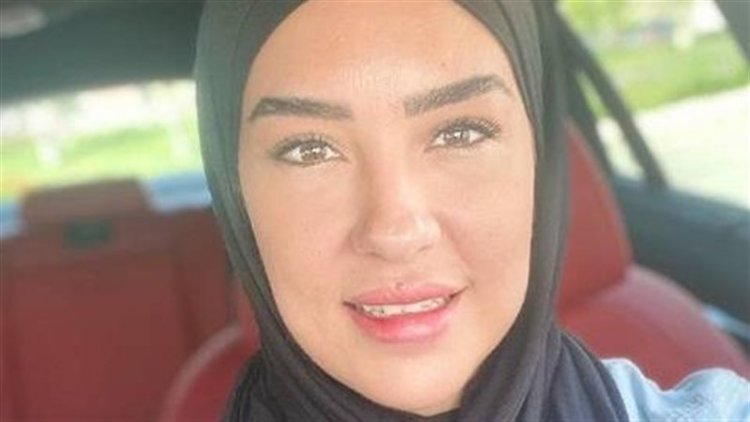 مي فخري تثير القلق على السوشيال ميديا: يارب يصعب عليك حياتك