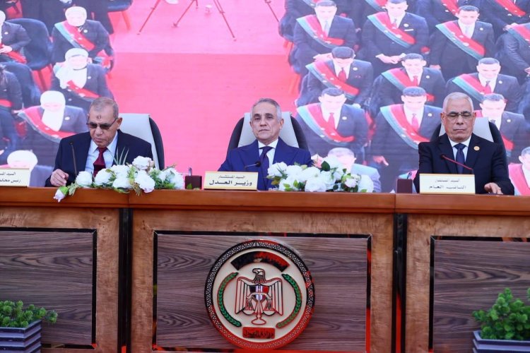 وزير العدل يشهد أداء اليمين القانونية لمعاوني النيابة العامة الجدد بحضور النائب العام ورئيس محكمة النقض