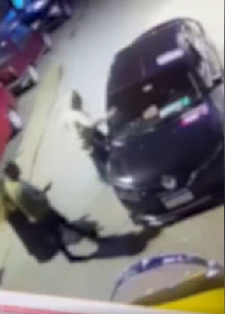 تبادلوا الاتهامات "…فتاة تحطم سيارة شاب بأحد الشوارع البحيرة