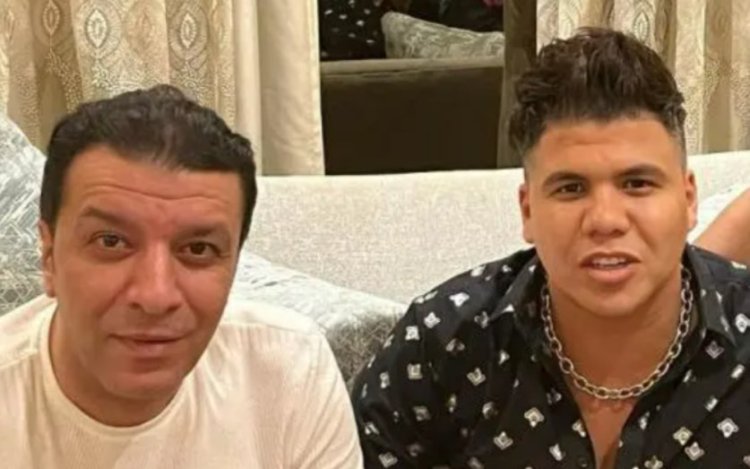 يا جماعة ده وقته؟.. انفعال مصطفى كامل في عزاء نجل عضو نقابة الموسيقيين بسبب عمر كمال وعبد السلام