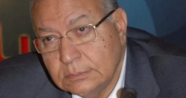 وفاة الكاتب الصحفى محمود التهامى رئيس مجلس إدارة مؤسسة روز اليوسف الأسبق