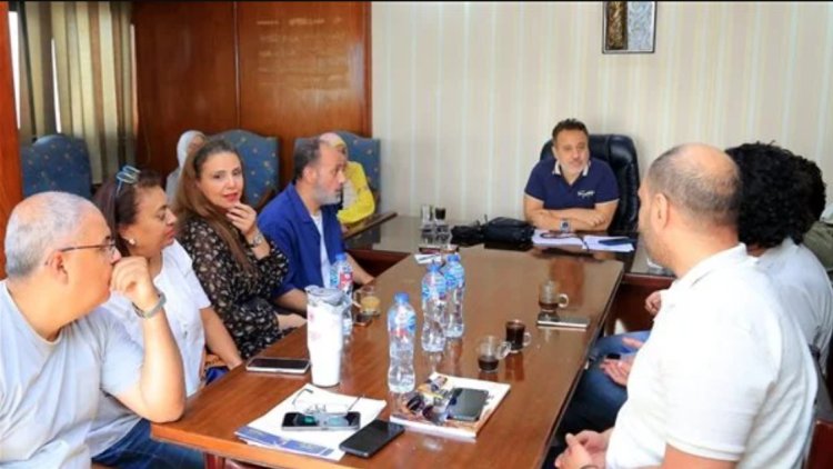 إيهاب فهمي بعد اجتماعه مع مديري الفرق المسرحية: إصلاح أجور الفنانين على رأس الأولويات