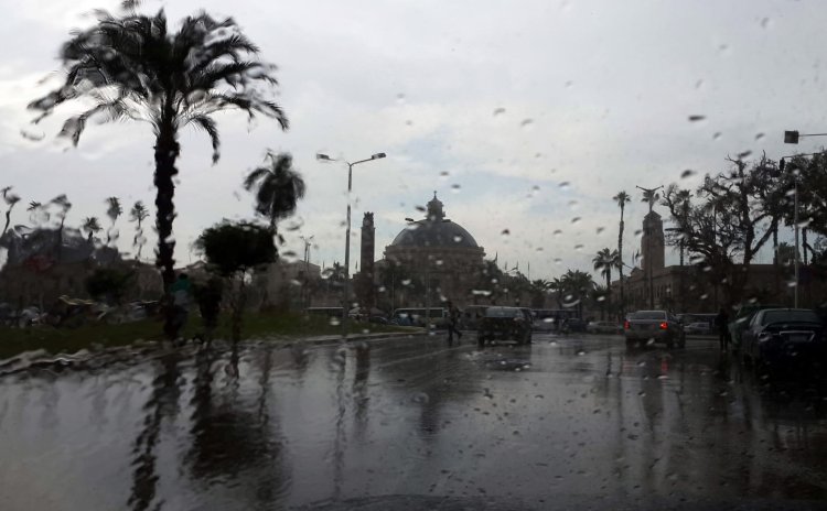 فرص سقوط أمطار.. الأرصاد تحذر من طقس الساعات المقبلة