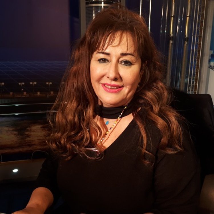 الإعلامية أمل صبحي تثير الجدل: رغم كل مناصبي وشغلي بمسح جزمة جوزي وبخدمه وأنا في قمة الفخر