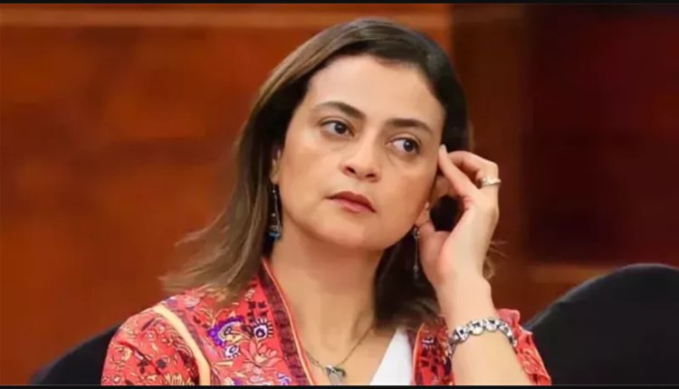 بعد استقالته من الشركة المتحدة.. الكاتبة علا الشافعي تتقدم برسالة لـ طارق نور