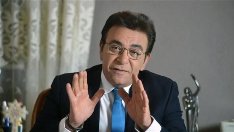 غدًا.. جنازة الإعلامي عاطف كامل من كنيسة مارمرقس بمصر الجديدة