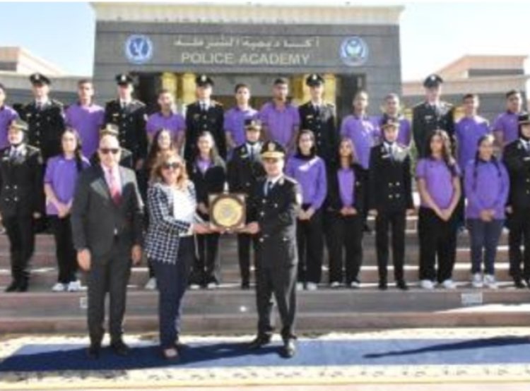 أكاديمية الشرطة تستقبل عدد من طلبة وطالبات المرحلة الثانوية (صور)