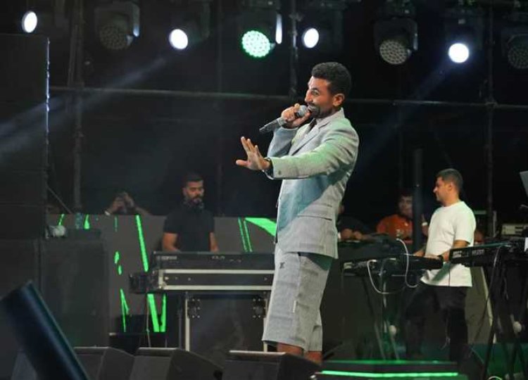 فكاهة أحمد سعد تشعل حفله في اليوم الوطني السعودي