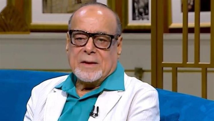 تكريم الفنان الكبير  أحمد نبيل " ملك البانتوميم " من قبل مهرجان المسرح القومى
