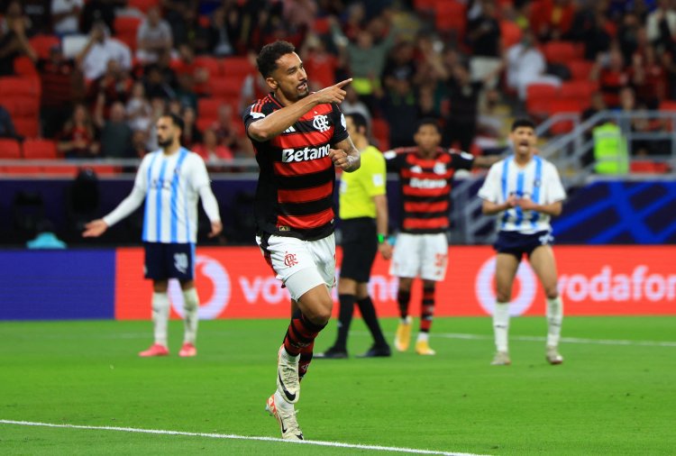 بيراميدز يخسر أمام فلامنجو بثنائية في نصف نهائي "إنتركونتنينتال"