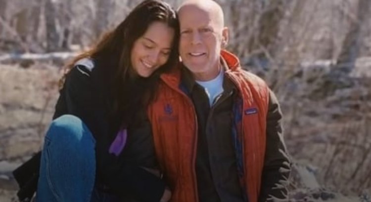 بعد رحلة مرضه وإصابته بالزهايمر.. عائلة بروس ويليس تعلن التبرع بدماغه للبحث العلمي بعد وفاته