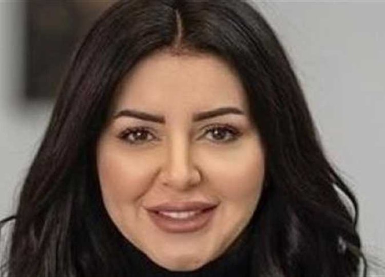 «مقهورة عليكي».. سوار النجار ترثي شقيقتها إيناس بكلمات مؤثرة