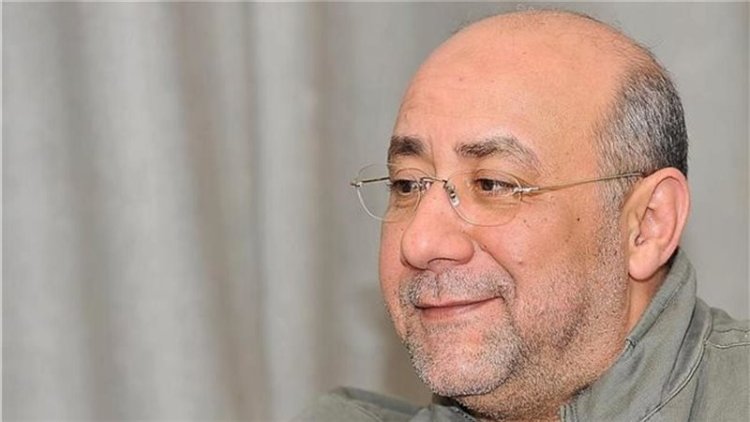 بهاء الدين محمد يطلب الدعاء لزوجته بعد دخولها غرفة العمليات