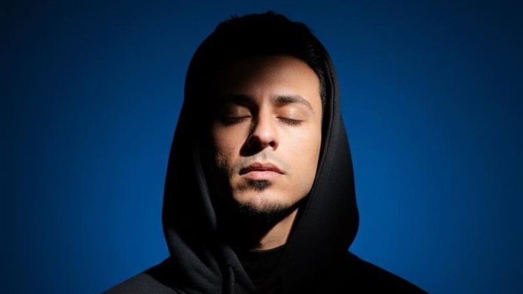  رغم الانتهاء من جميع التجهيزات.. علي قدورة يعلن إلغاء برنامجه الرمضاني