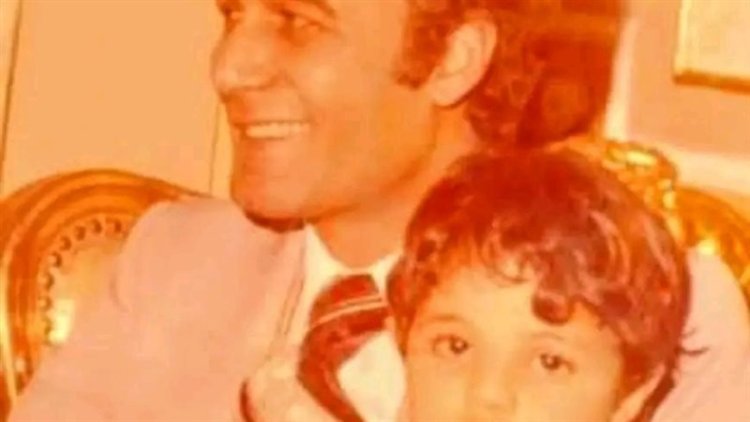 بكلمات مؤثرة.. عمرو محمود ياسين يحيي ذكرى ميلاد والده الراحل محمود ياسين