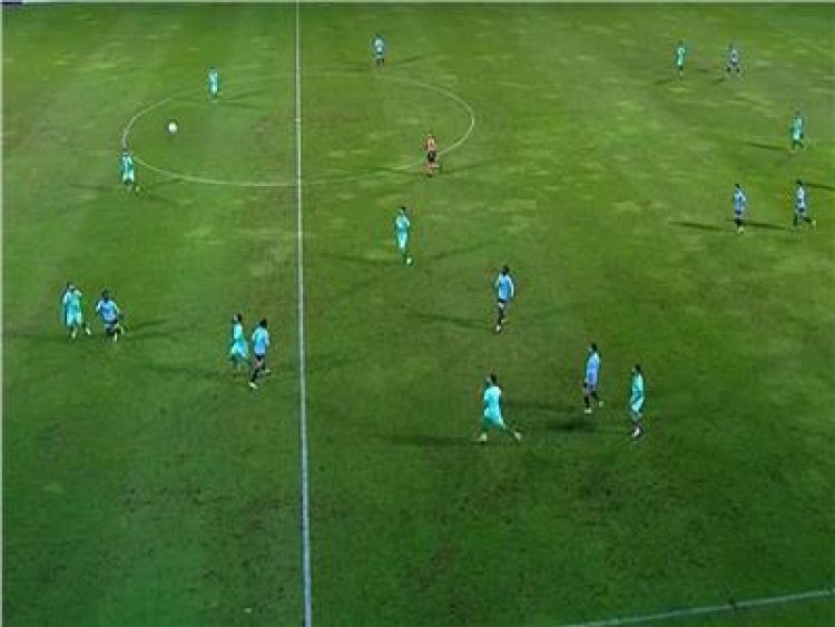 بسبب تشابه القمصان.. انتقادات على السوشيال ميديا من مباراة بيراميدز وغزل المحلة