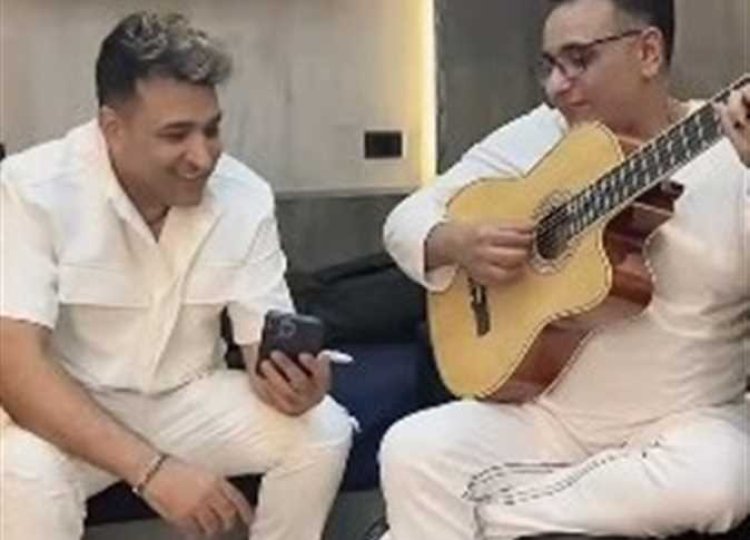 تامر حسين يكشف عن كوبليه محمد رحيم المحذوف من دويتو الذوق العالي.. فيديو