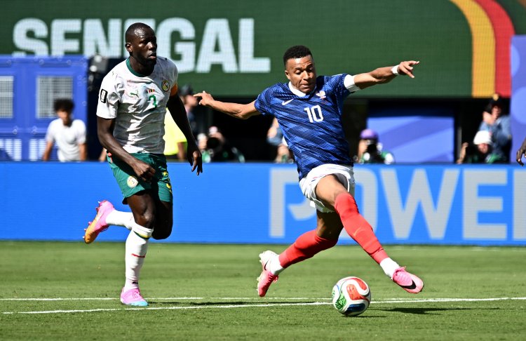 مبابي يقود فرنسا للفوز على السنغال بثلاثية في كأس العالم