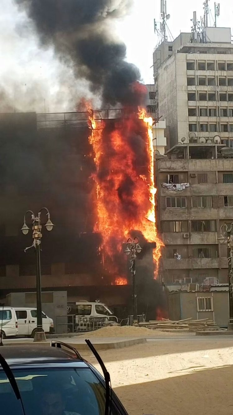 السيطرة على حريق بمحيط  قسم الأزبكية