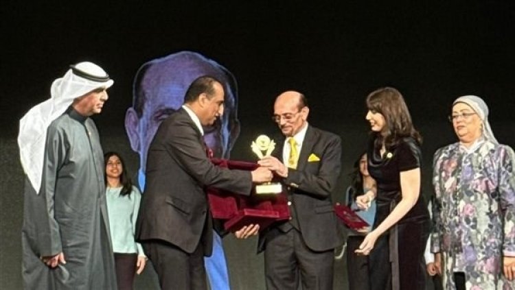 احتفاء أممي بالفنان محمد صبحي ومنحه وسام التفرد في الإبداع الثقافي