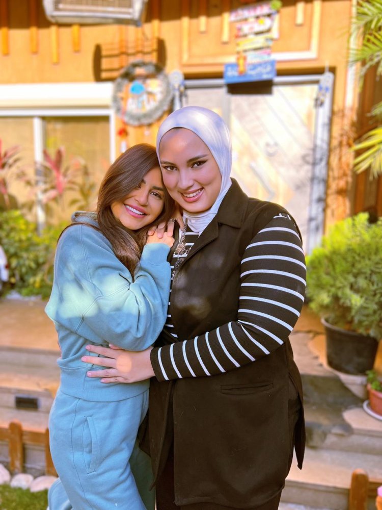 منة فضالي لـ يارا أحمد: لو حجيت هتحجب وساعتها هسيب الشغلانة 