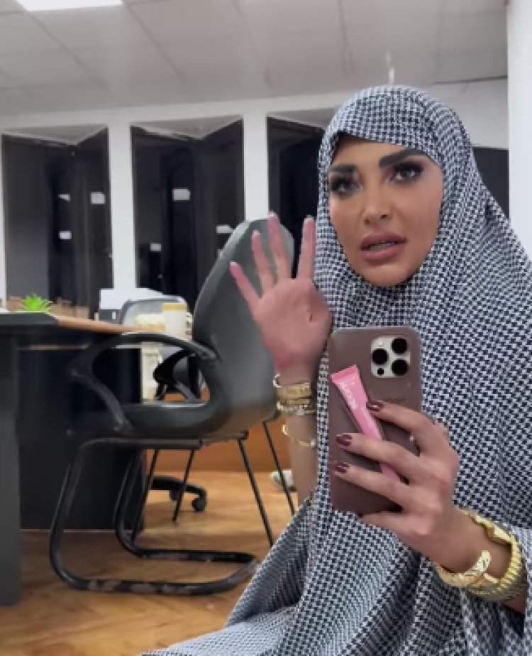 «يا ريت نشد بعض على الطاعة».. سالي عبد السلام ترد على انتقادات أدائها الصلاة بـ«المكياج»