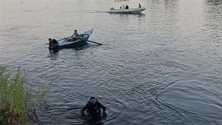 الضفادع البشرية تبحث عن طالبة "25 عامًا" سقطت في النيل بالعجوزة