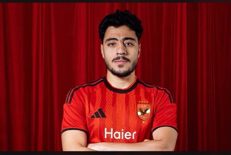 الأهلي يتعاقد مع أكرم توفيق لمدة 3 مواسم