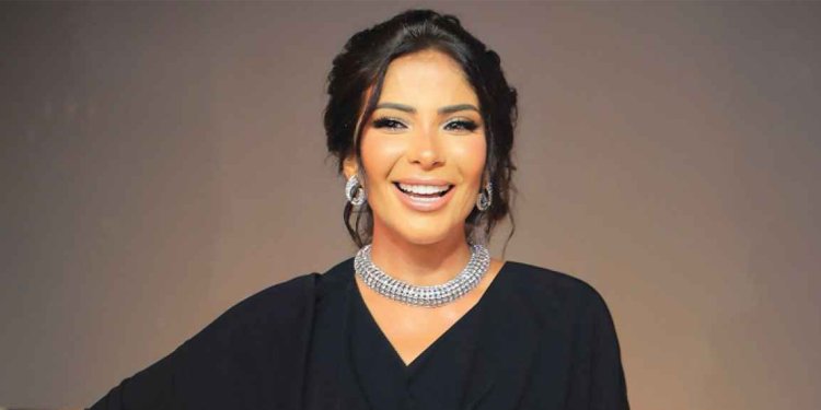 منى زكي نجمة غلاف "فوج العربية" وتُمثّل السينما العربية في فعالية Vogue World 2025 بهوليوود