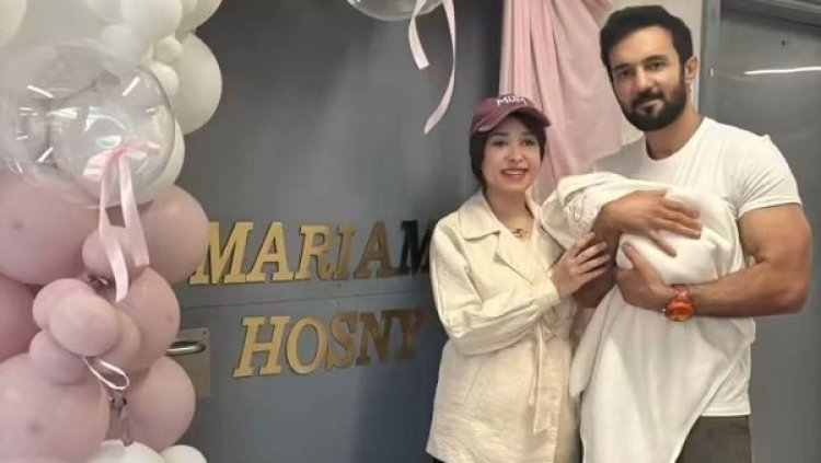 وإني سميتها مريم.. حسني شتا يرزق بمولودته الأولى
