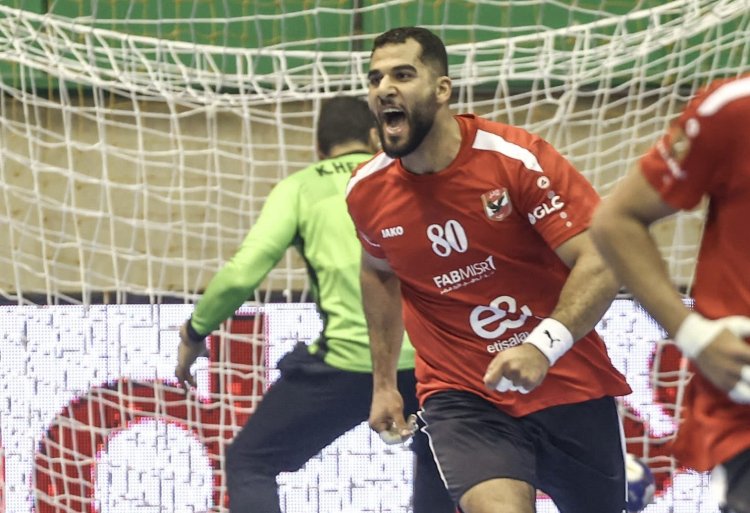 "يد الأهلي" يفوز على الزمالك ويتأهل إلى نهائي السوبر الإفريقي