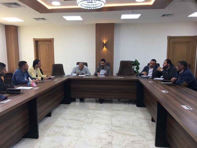 رئيس جهاز العبور الجديدة يلتقي بسكان المدينة لمناقشة مقترحاتهم