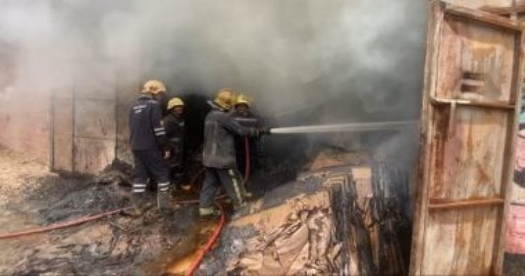 نشوب حريق داخل مخزن رخام بمنطقة حلمية الزيتون