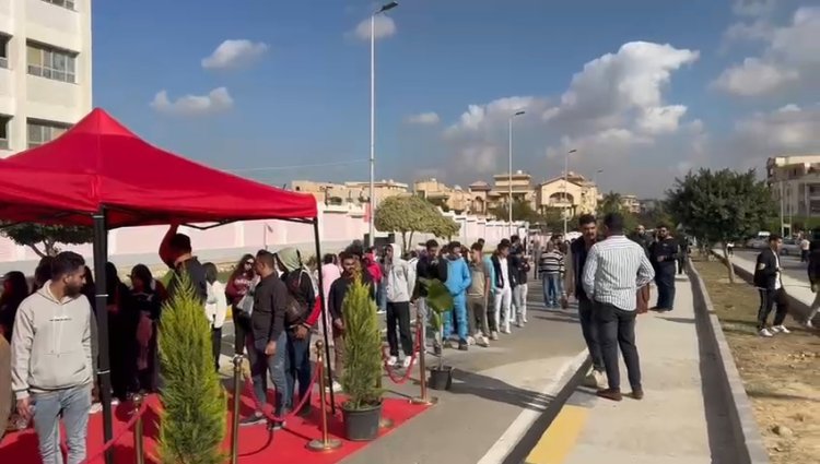 توافد الناخبين بالأزبكية والتجمع الخامس للإدلاء باصواتهم فى انتخابات مجلس النواب