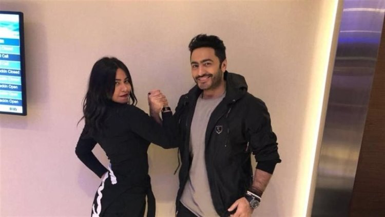 تامر حسني يستعيد ذكريات البداية مع شيرين عبد الوهاب